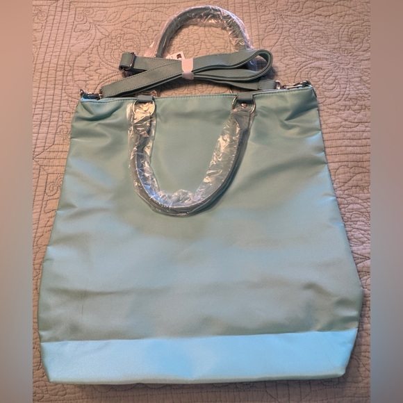 Disney Tote, Holiday 2023, Retired - Picture 4 of 6